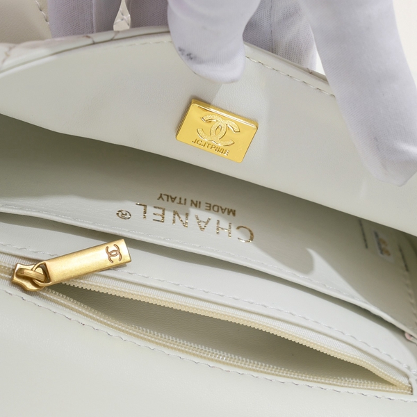 シャネルバッグ全体デザイン